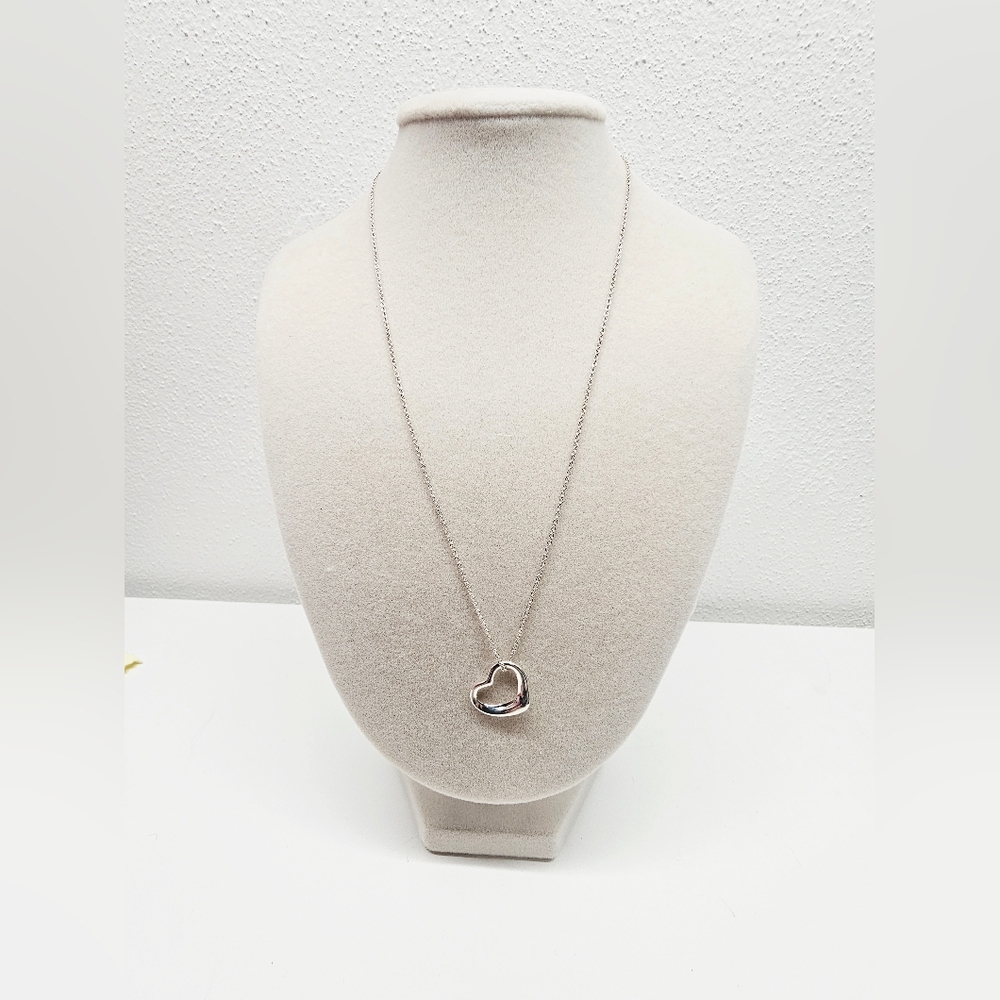 Tiffany & Co Sterling Silver Elsa Peretti Open Heart Pendant With COA 16"